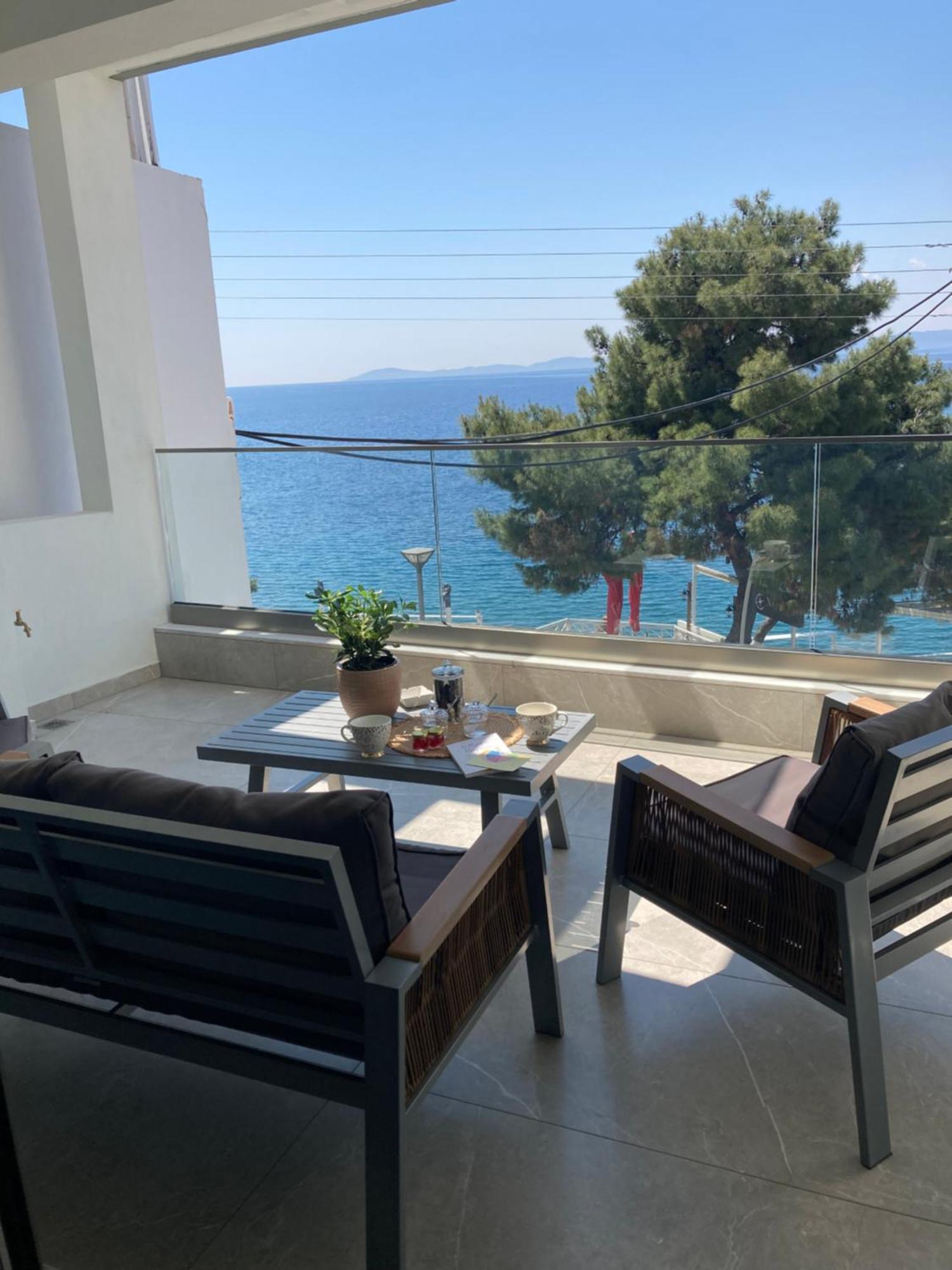Wide Blue Luxury Boutique Suites Neos Marmaras Exterior photo